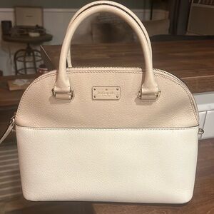 Kate Spade Hand bag. Carlie Grove Street New condition